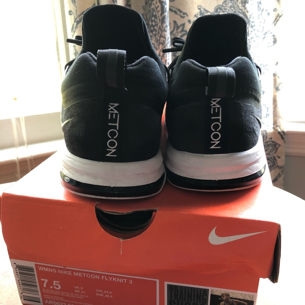 nike metcon flyknit 3 vs metcon 4